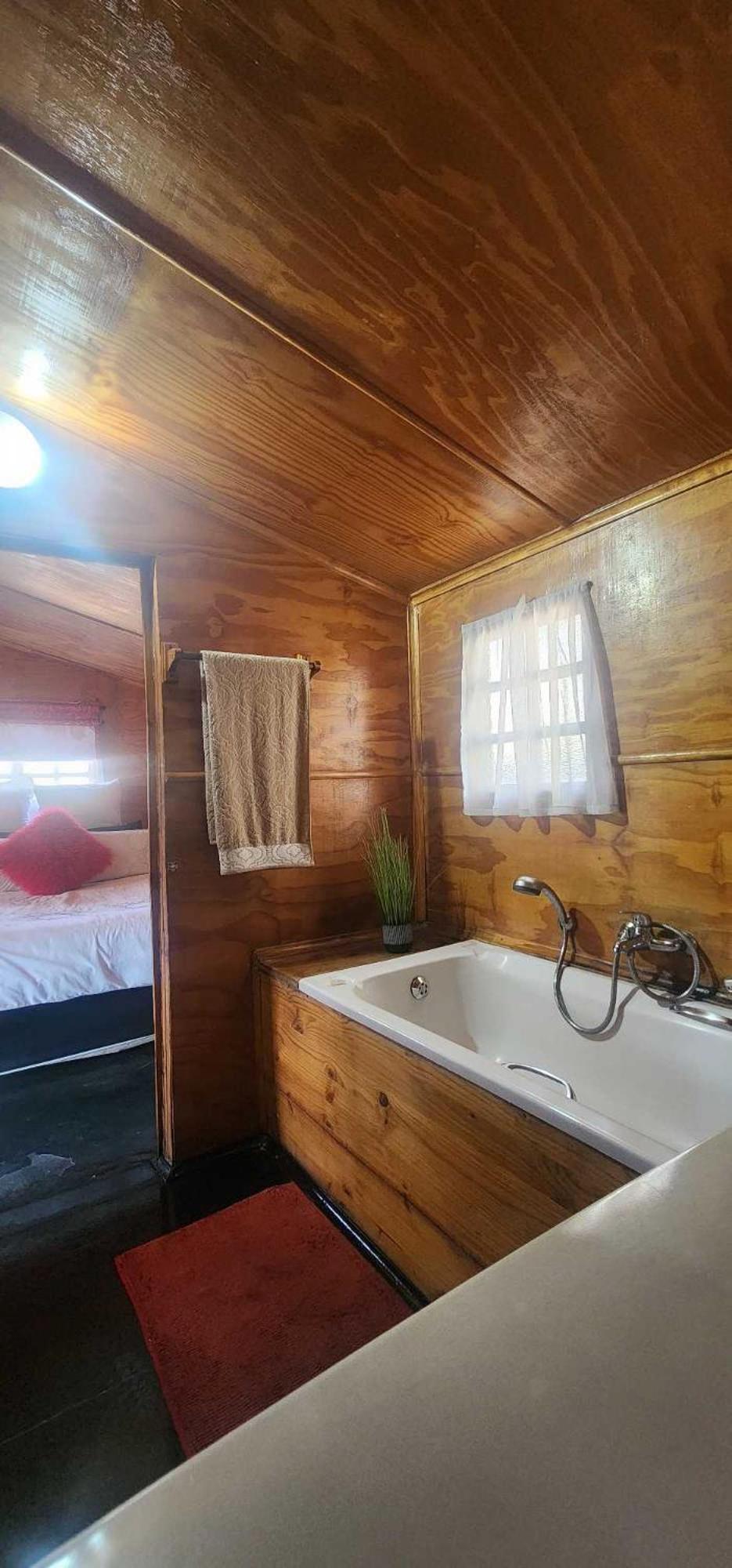 The Guesthouse Vanderbijlpark Exterior photo
